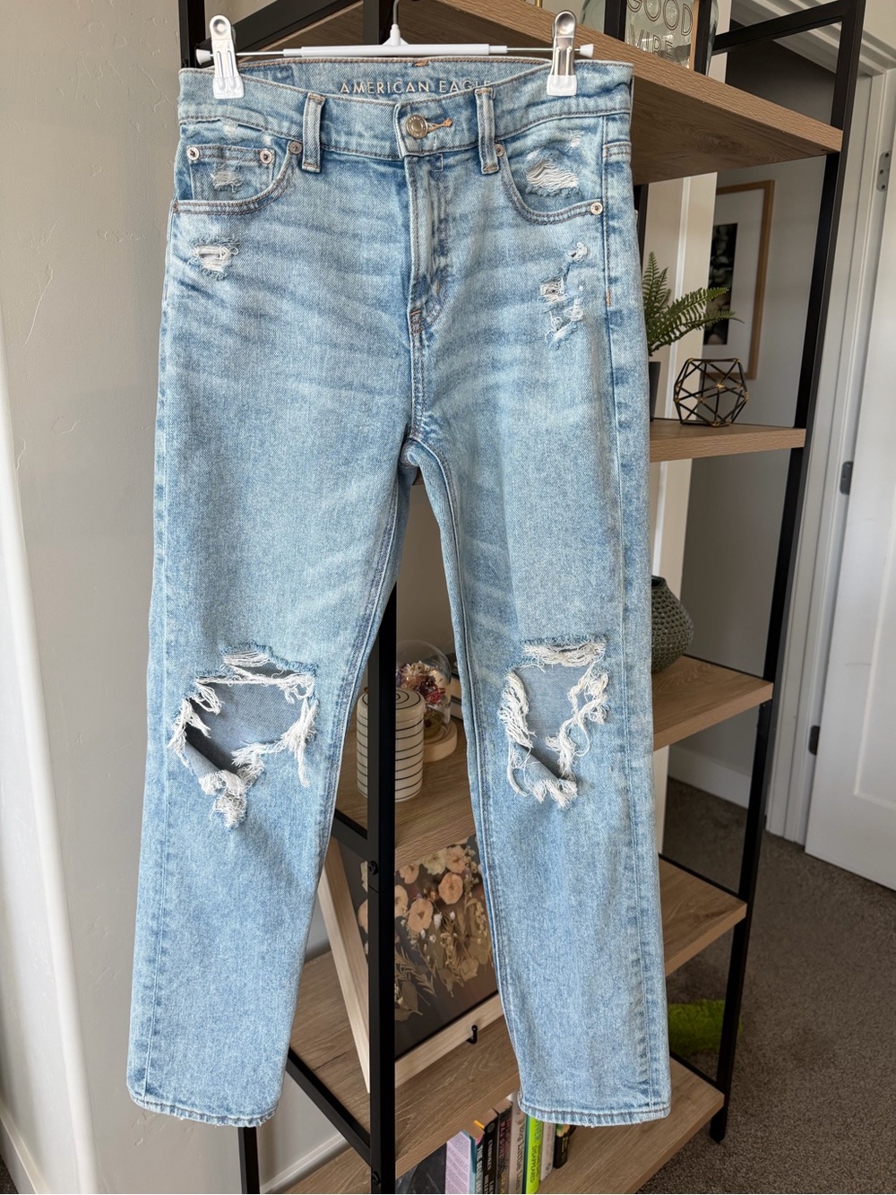 American Eagle Outfitters Light Wash Distressed Straight Leg Jeans